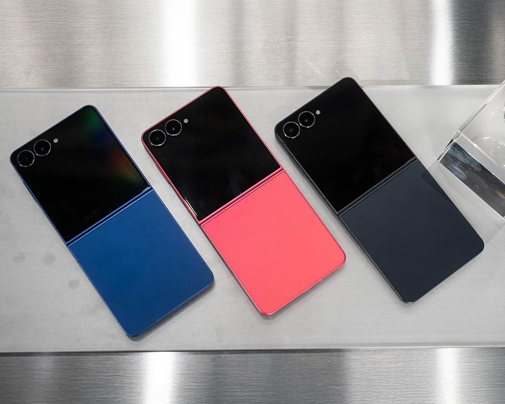 Samsung Galaxy Z Flip 7 03